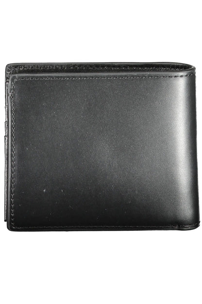 Sleek Black Leather Wallet with Contrasting Detail