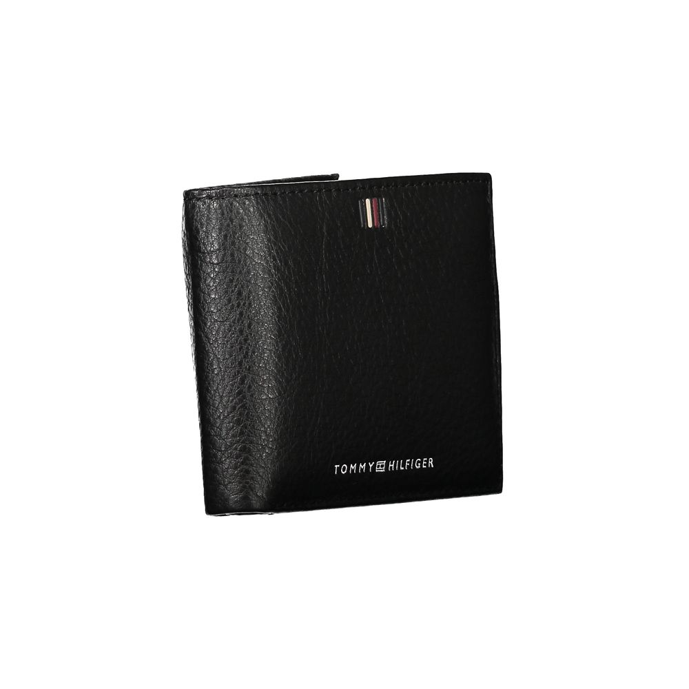 Sleek Black Leather Wallet with Ample Storage